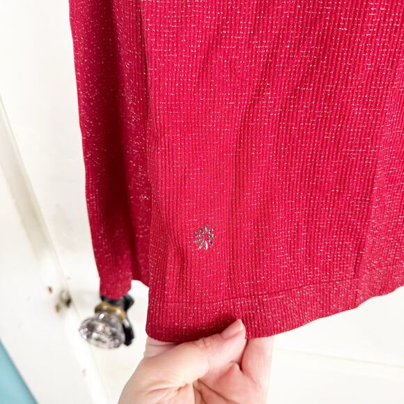 Athleta Girl Kids Power Up Shimmer Top Red Silver Sparkle XXL 16 NWT Stretch - Picture 13 of 13